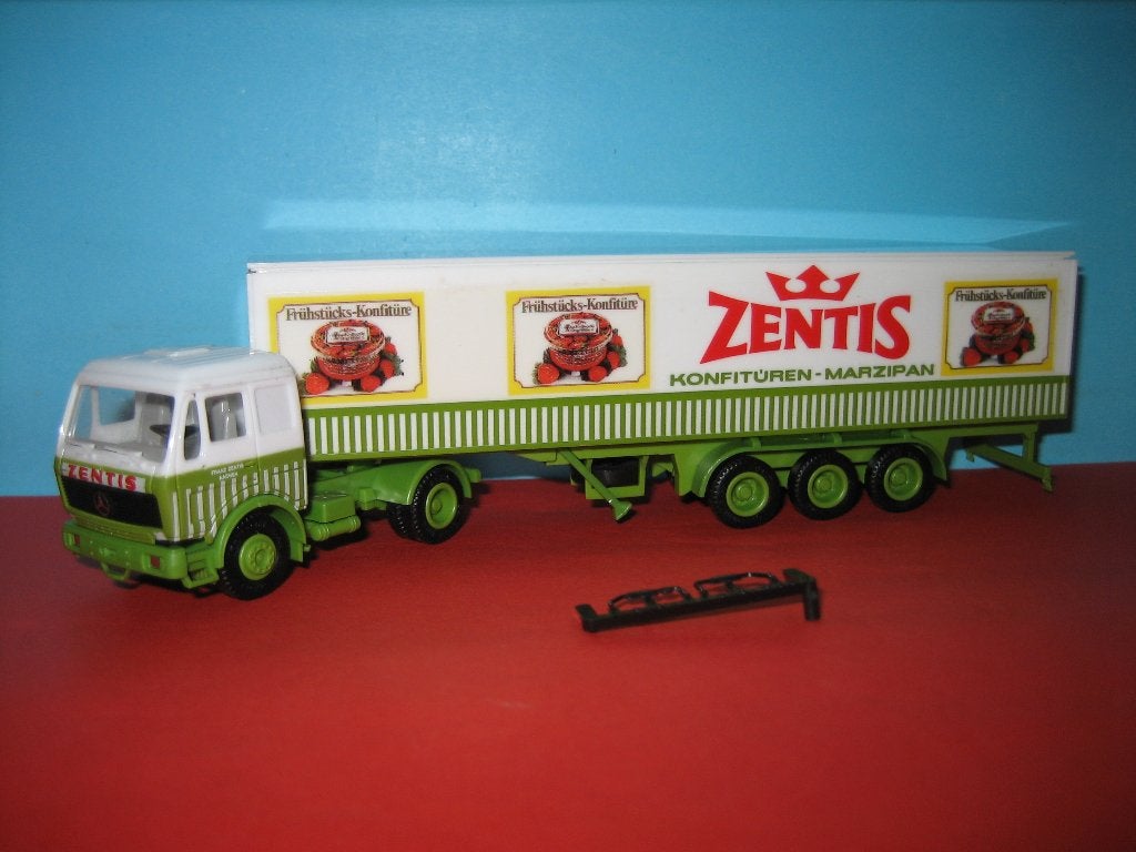 Zentis  MERCEDES  met koffer-oplegger   Herpa, Ophalen of Verzenden, Zo goed als nieuw, Bus of Vrachtwagen, Herpa