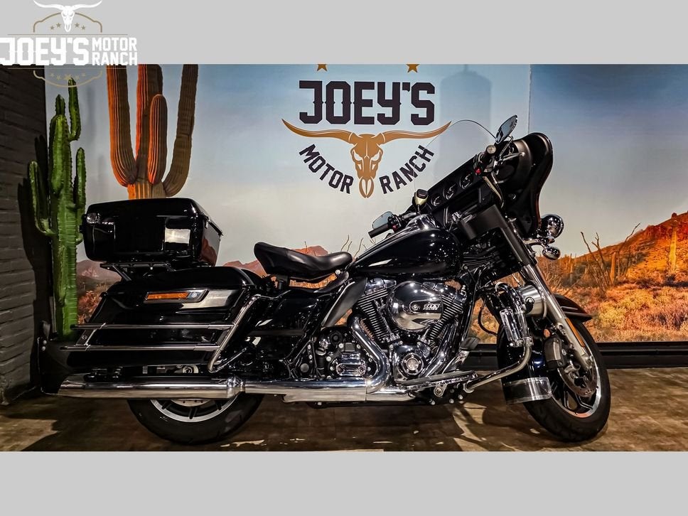HARLEY-DAVIDSON POLICE ELECTRA GLIDE FLHTP (bj 2015), 2 cilinders, 1690 cc, HARLEY-DAVIDSON, Motorrijbewijs A