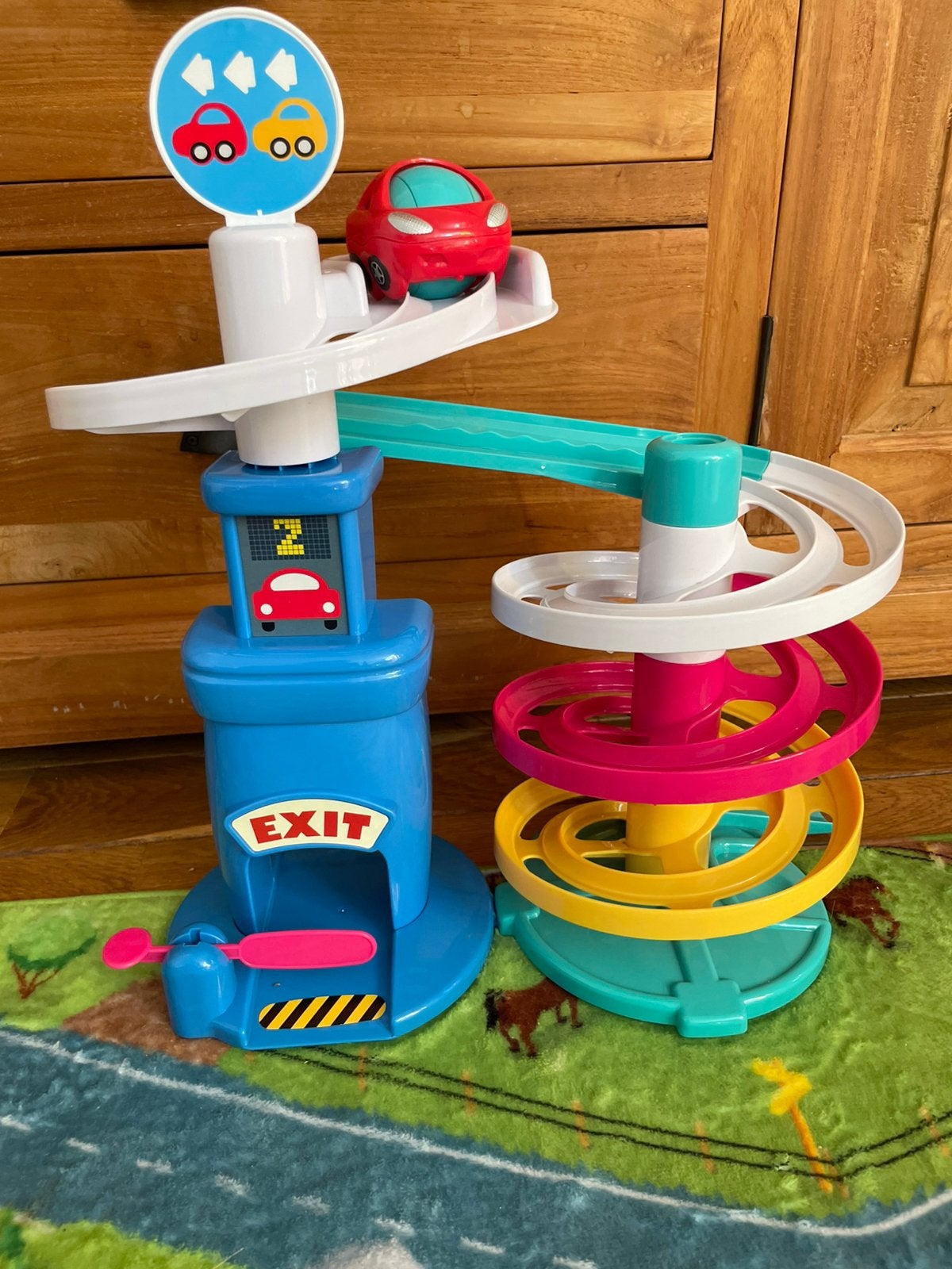 Playgo autobaan toren baby /dreumes, Kinderen en Baby's, Speelgoed | Vtech, Ophalen, Zo goed als nieuw
