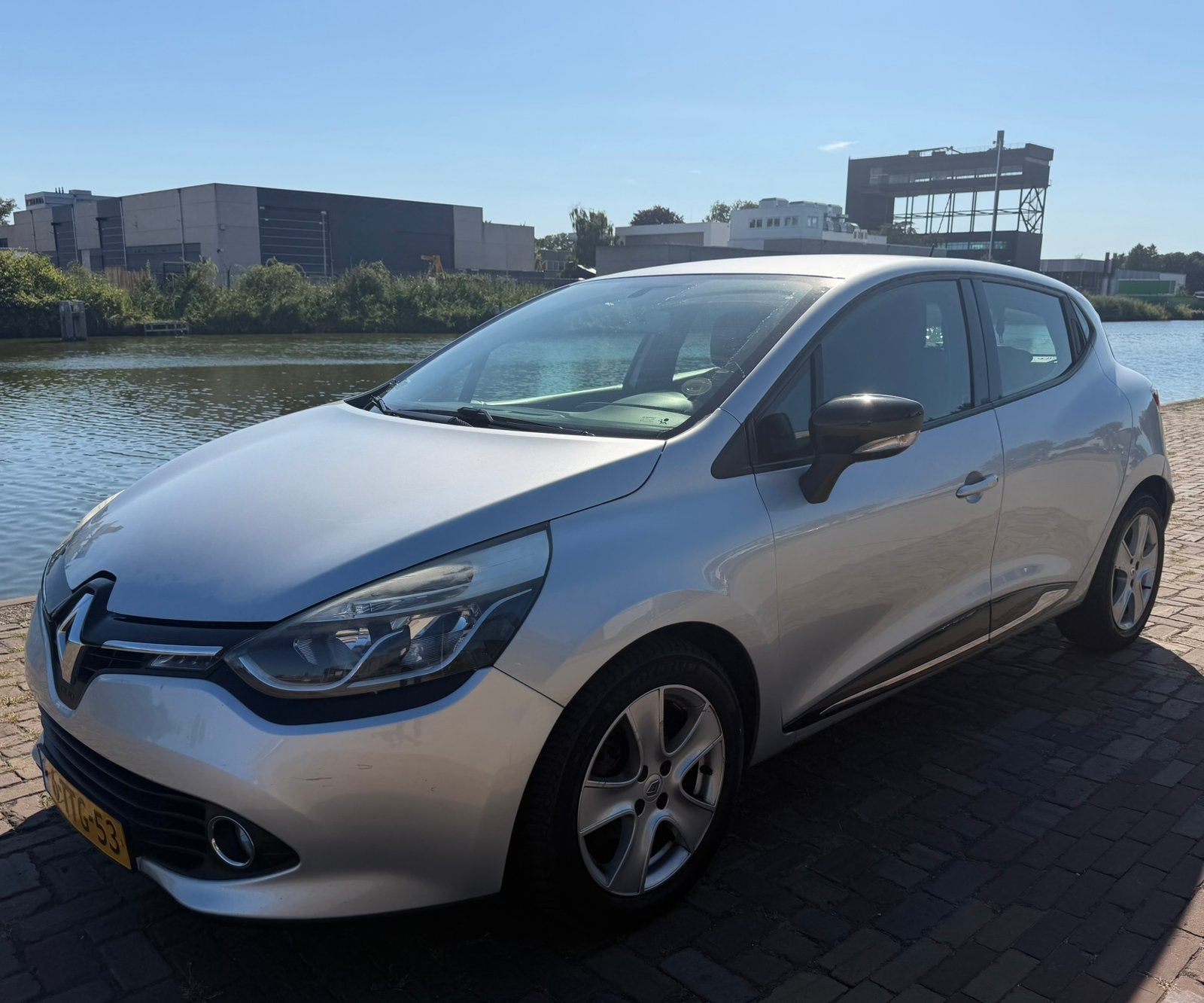 Renault Clio 2014 | Airconditioning | 5-DRS | Cruise Control, Auto's, Renault, Voorwielaandrijving, 898 cc, Stof, 40 €/maand