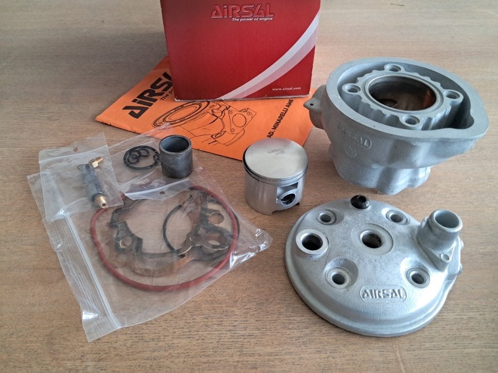 Airsal 76,6 cc Cilinder AM6, Fietsen en Brommers, Brommers | Tuning en Styling, Ophalen, Nieuw