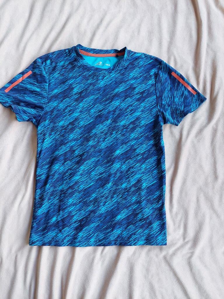 Blauw sportshirt maat 152, Kinderen en Baby's, Kinderkleding | Maat 152, Jongen of Meisje, Ophalen of Verzenden, Zo goed als nieuw