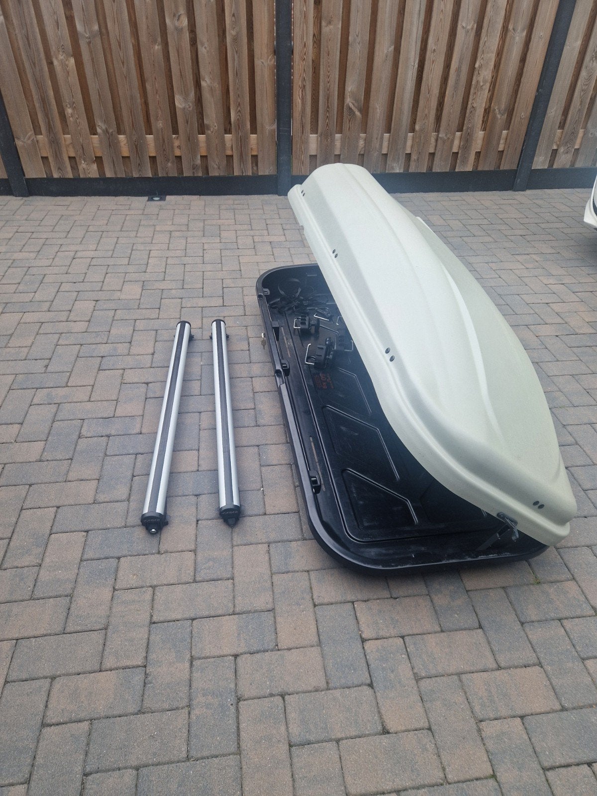 dakkoffer + universele dragers te huur, Ophalen, Gebruikt