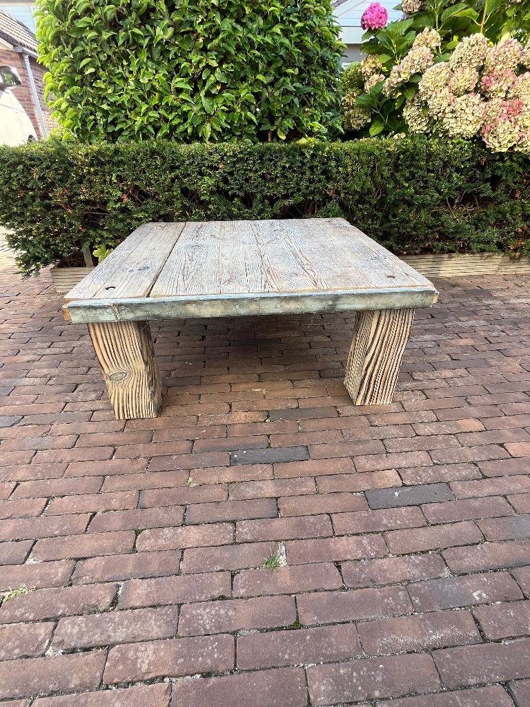 Houten industriële salontafel van oude planken., Ophalen, Gebruikt, 100 tot 150 cm, Vierkant