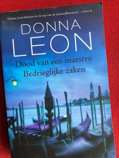 Dood van een maestro en bedrieglijke zaken - donna leon, Ophalen of Verzenden, Gelezen, Donna Leon