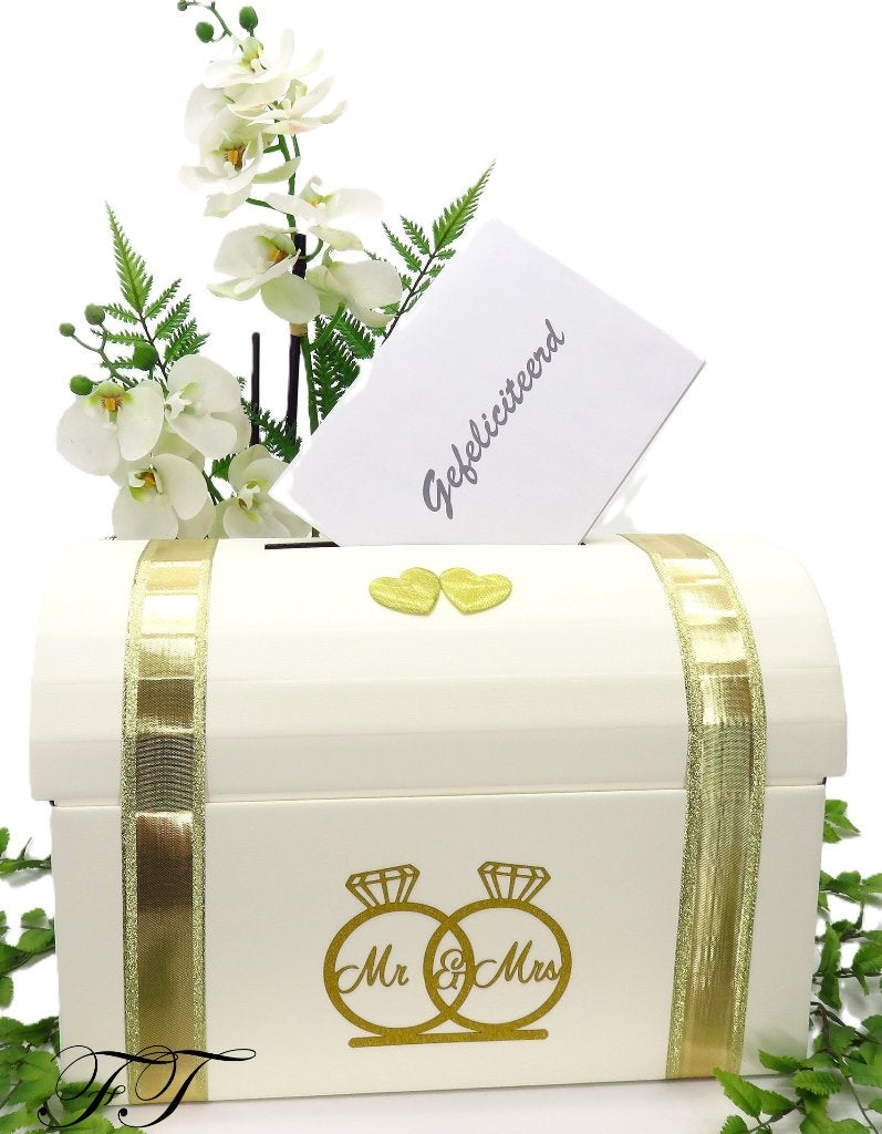 Luxe Mr & Mrs enveloppendoos versierd met goud lint., Ophalen of Verzenden, Nieuw, Feestartikel, Geboorte of Huwelijk