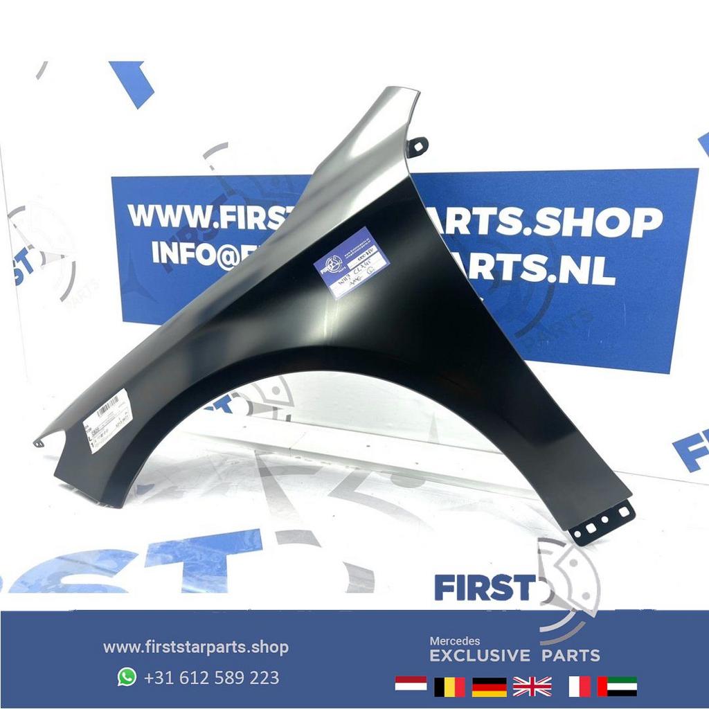 W117 CLA ZIJSCHERM LINKS A1178810101 Mercedes CLA45 AMG voor, Gebruikt, -, Links, Ophalen of Verzenden