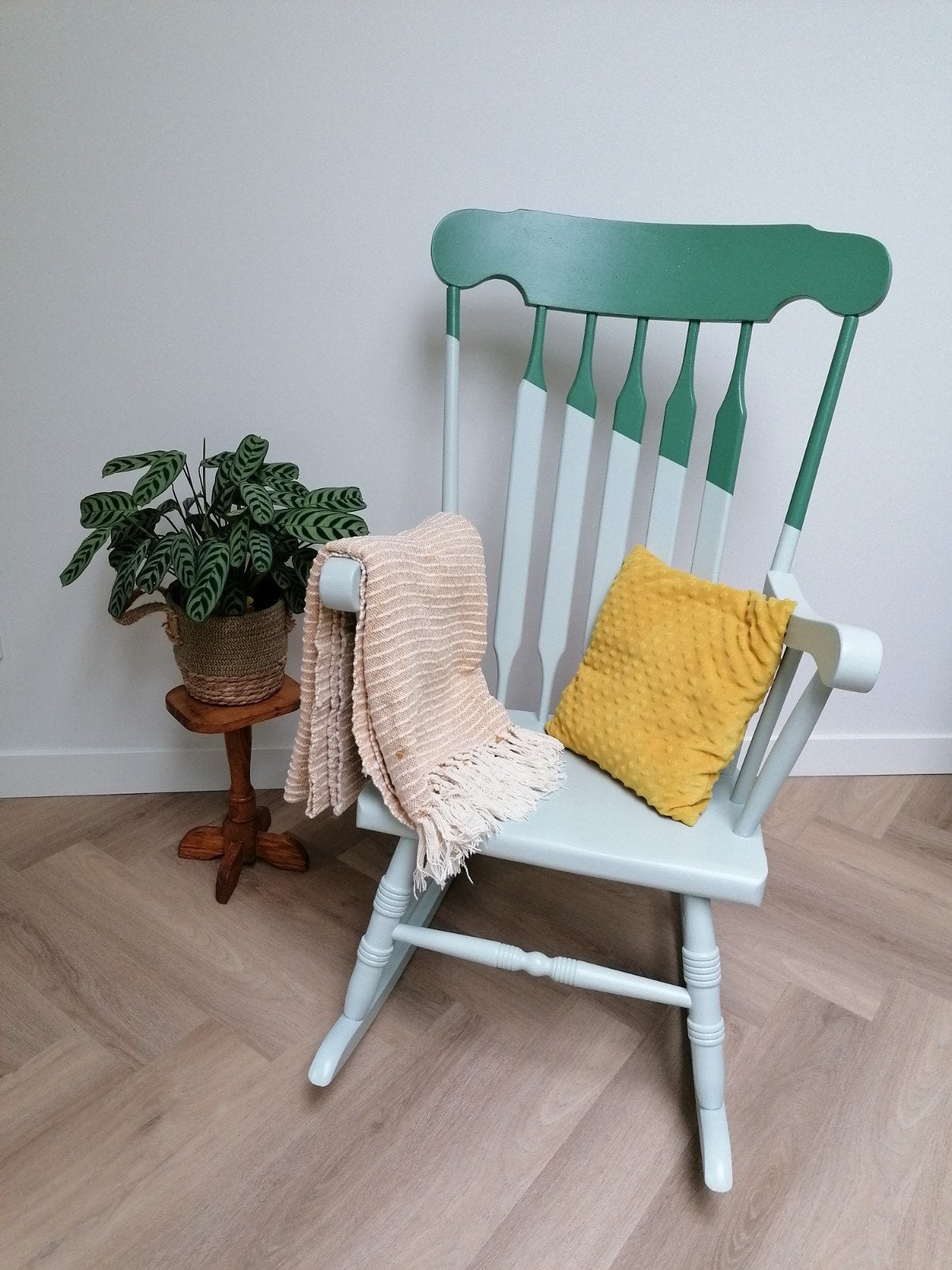 Vintage houten schommelstoel, Huis en Inrichting, Stoelen, Gebruikt, Eén, Hout, Overige kleuren, Ophalen