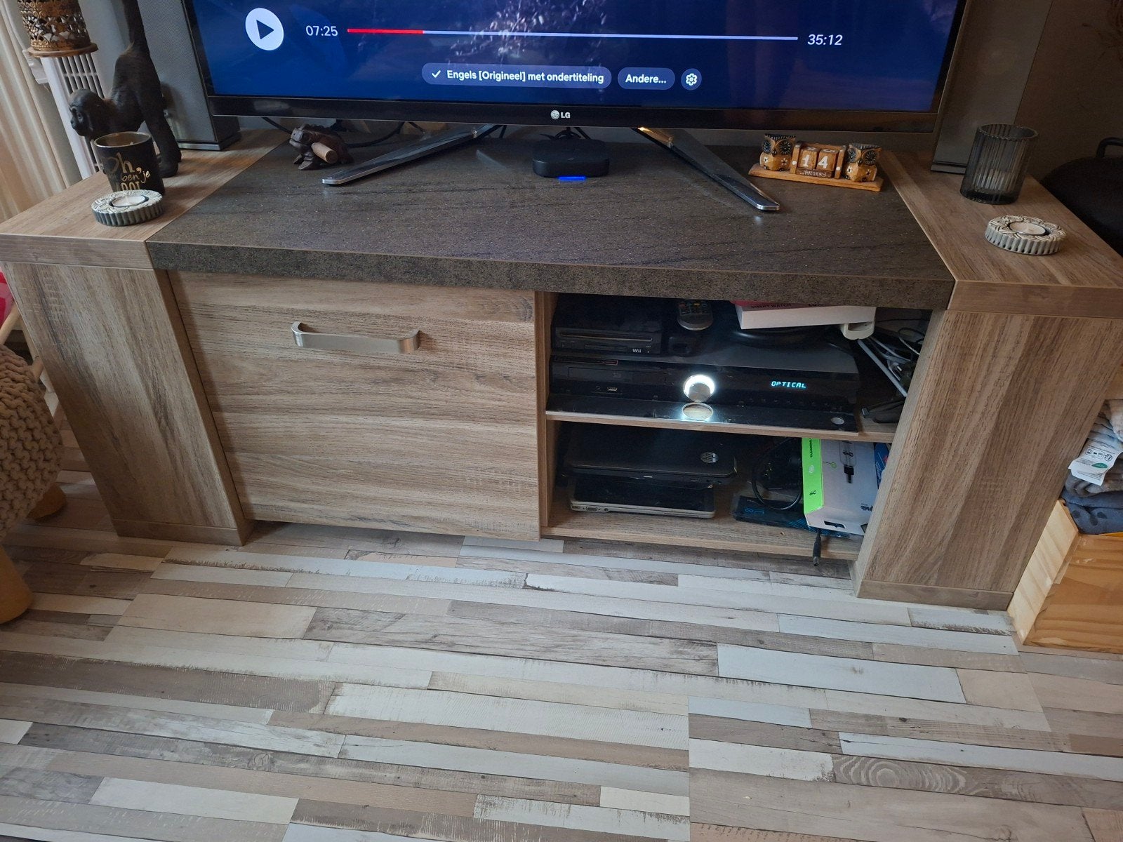 TV meubel vergrijsd eiken fineer met leisteen look blad, Ophalen, 25 tot 50 cm, Overige materialen, Minder dan 100 cm