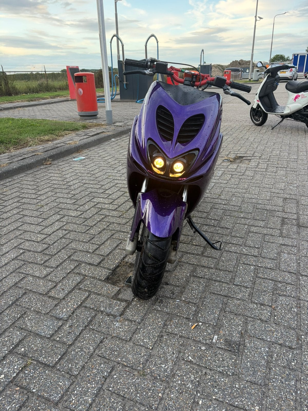 Yamaha aerox, Ophalen, Zo goed als nieuw, Benzine, Aerox