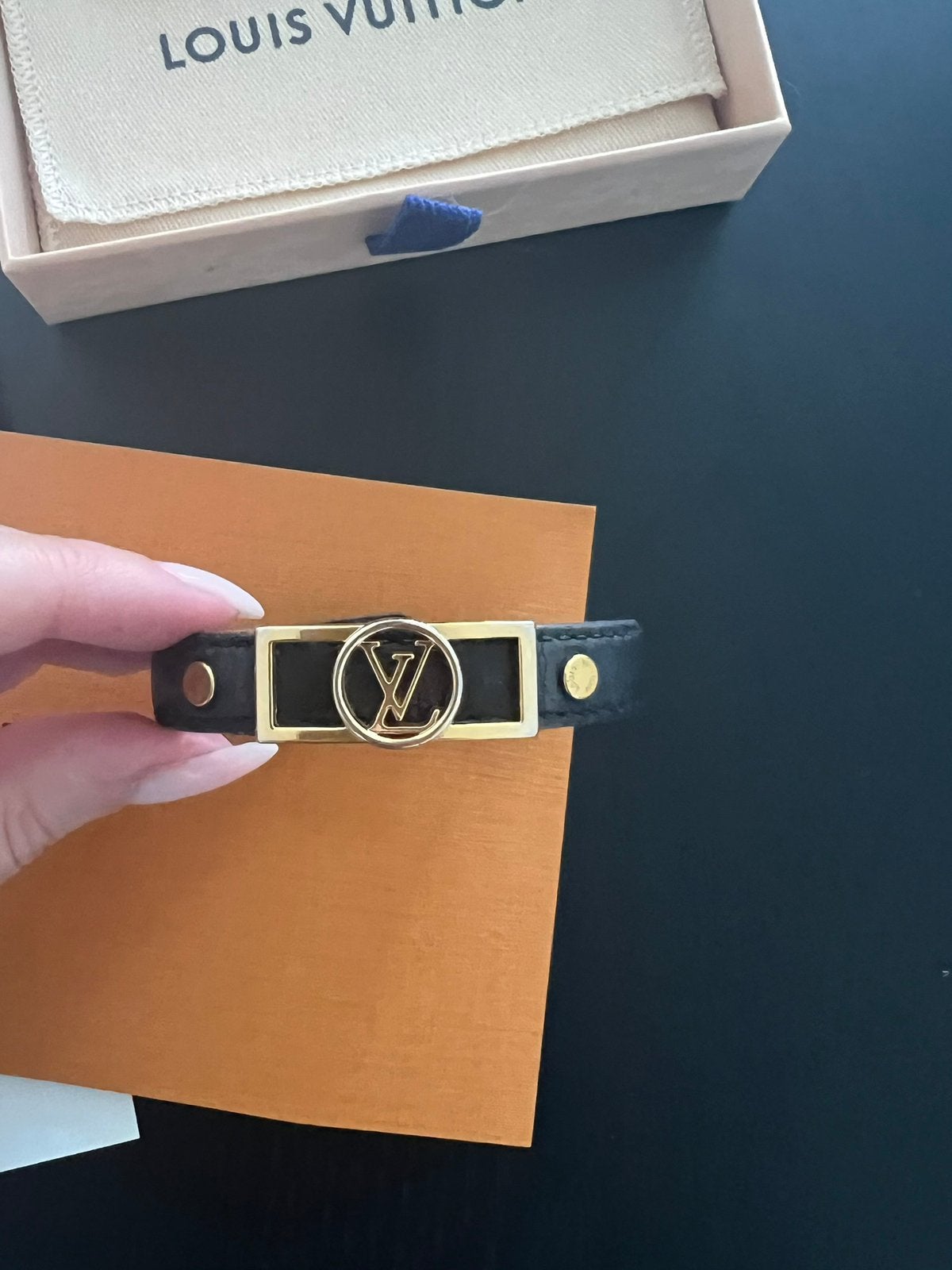 Origineel compleet Louis Vuitton armband monogram zwart, Ophalen, Zo goed als nieuw, Zwart, Leer