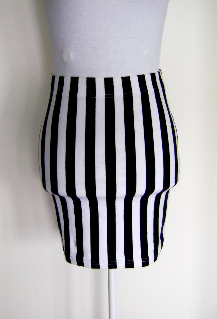 post-punk mini rok zwart wit strepen goth punk rock 80's, Overige kleuren, Verzenden, Nieuw, Post punk beetlejuice