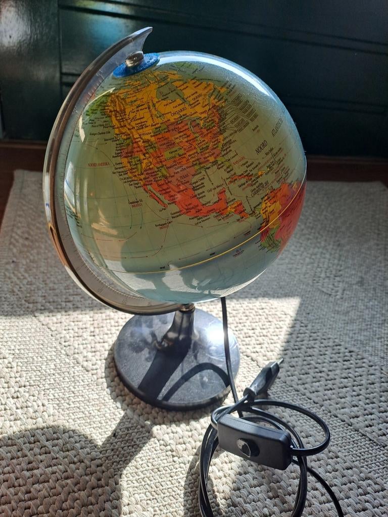 Verlichte Wereldbol - Vintage Decoratie en Educatie, Ophalen of Verzenden, Gebruikt, Analoog, Overige typen