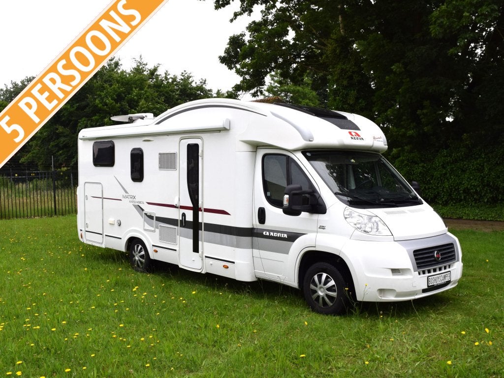 Adria Matrix Axess M 680 SL 5 persoons Enkelbeden en Hefbed, Caravans en Kamperen, Campers, Bedrijf, Adria, 7 tot 8 meter, Tot en met 5