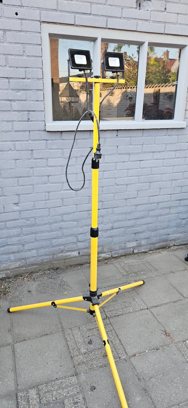 bouwlamp led verlichting., Ophalen, Zo goed als nieuw, Minder dan 50 watt, Met statief