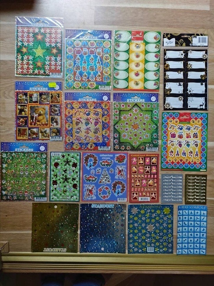 Partij van 760 mooie Kerst- Stickervellen. 18 verschillende., Hobby en Vrije tijd, Kaarten | Zelf maken, Ophalen of Verzenden