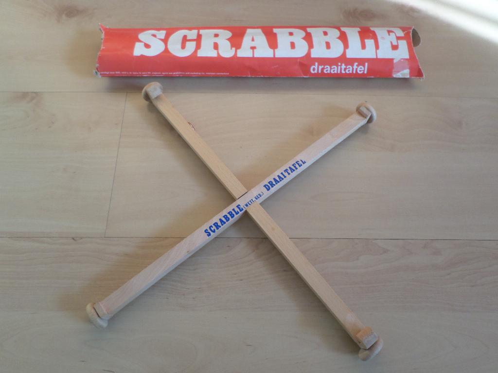scrabble draaitafel, Ophalen, Zo goed als nieuw