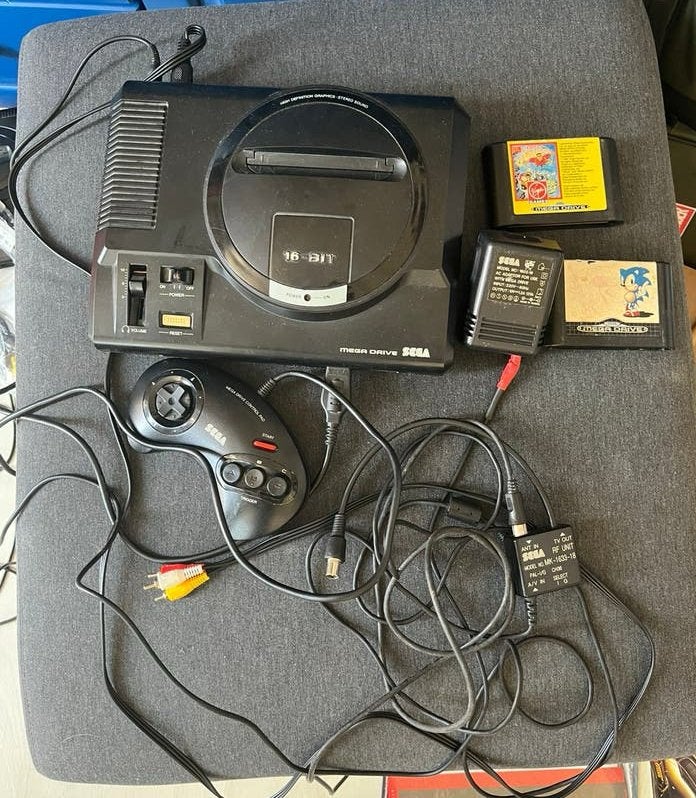 Sega megadrive I, Spelcomputers en Games, Spelcomputers | Atari, Met games, Overige modellen, Ophalen of Verzenden, Zo goed als nieuw