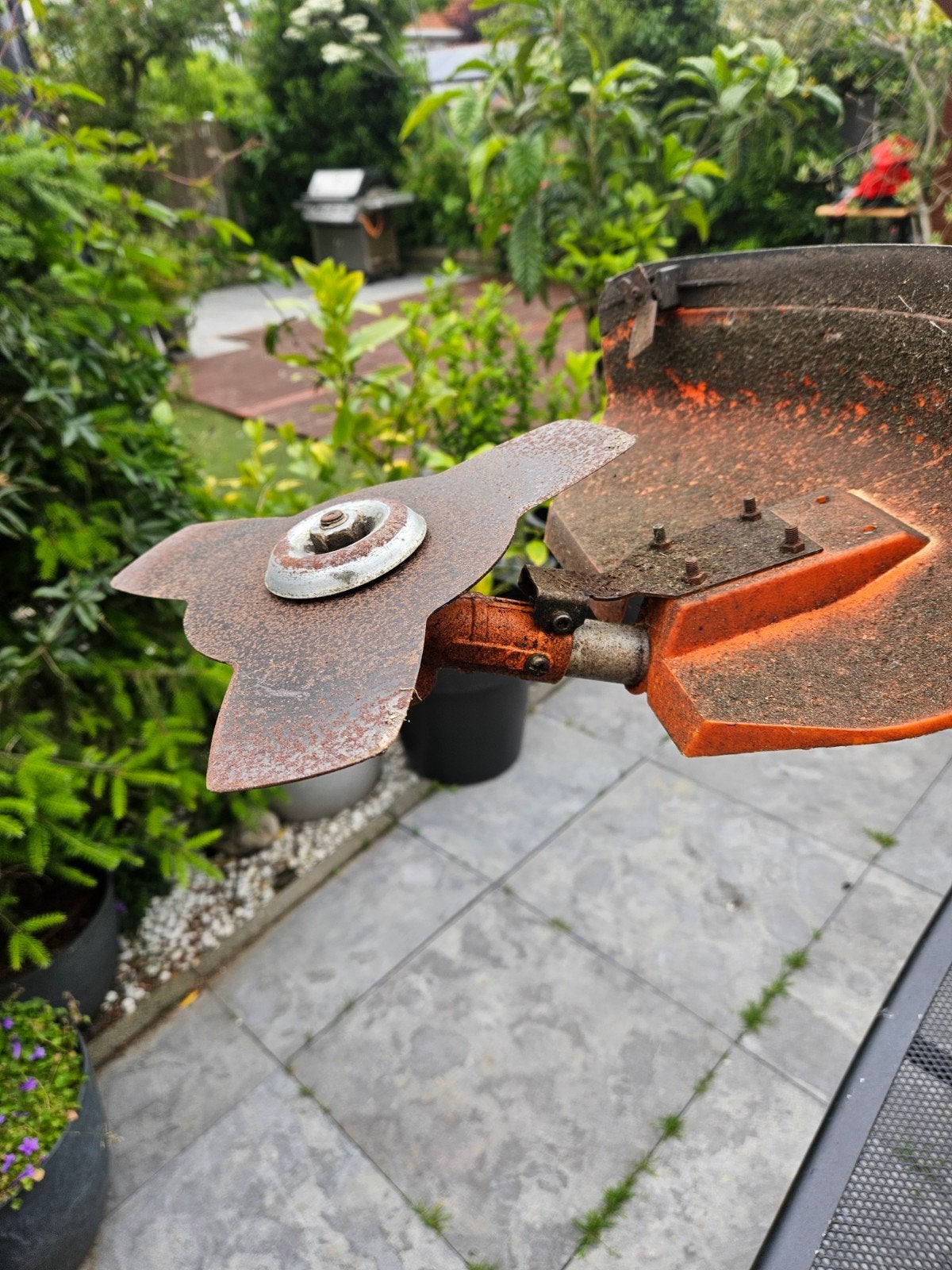 Benzine bosmaaier/grastrimmer, Tuin en Terras, Ophalen, Cirkelmaaier, Gebruikt, Benzine-grasmaaier