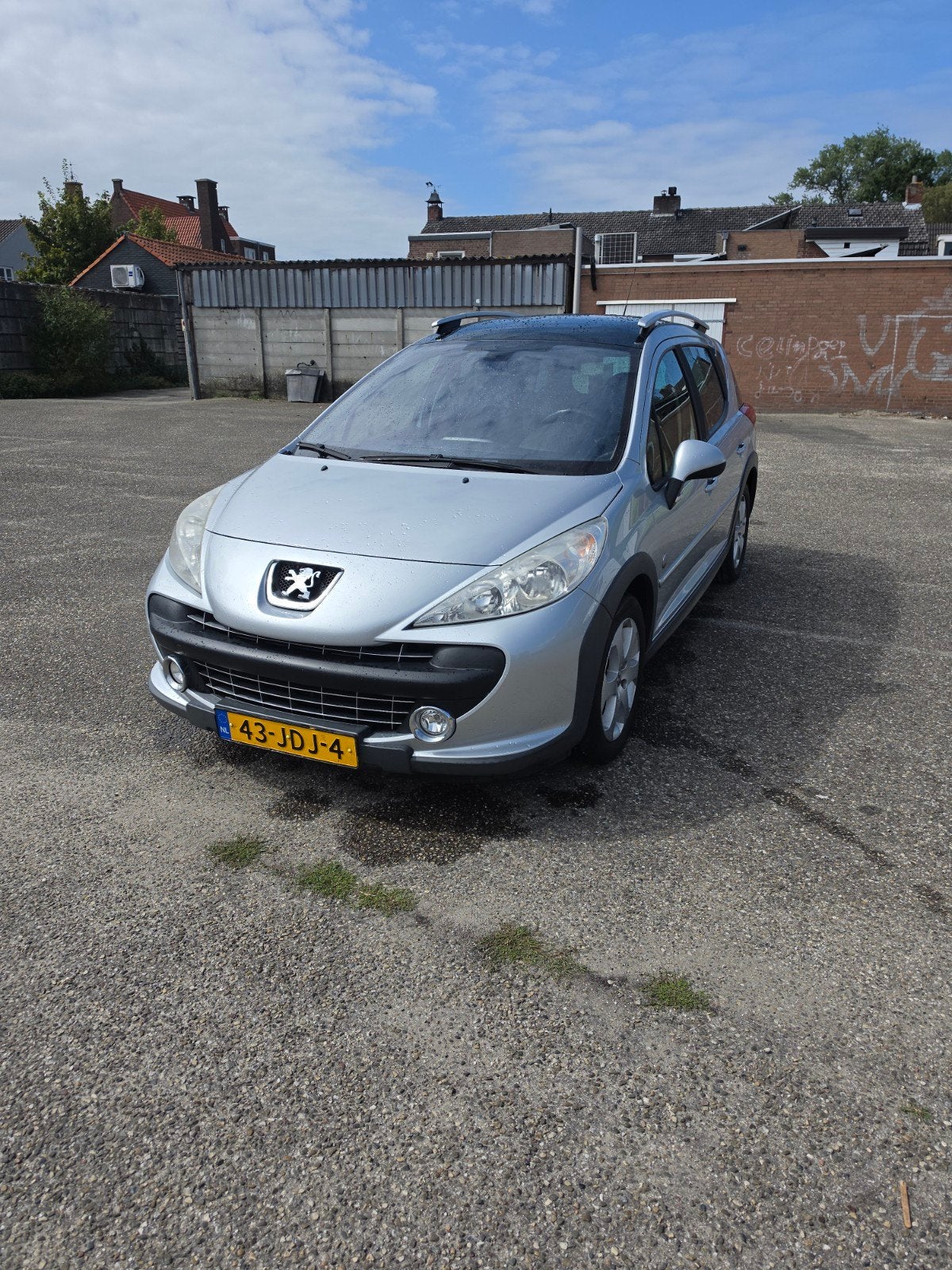Peugeot 207 1.6 16V SW Outdoor 2009 Grijs, 4 cilinders, 1110 kg, Origineel Nederlands, Stationwagon