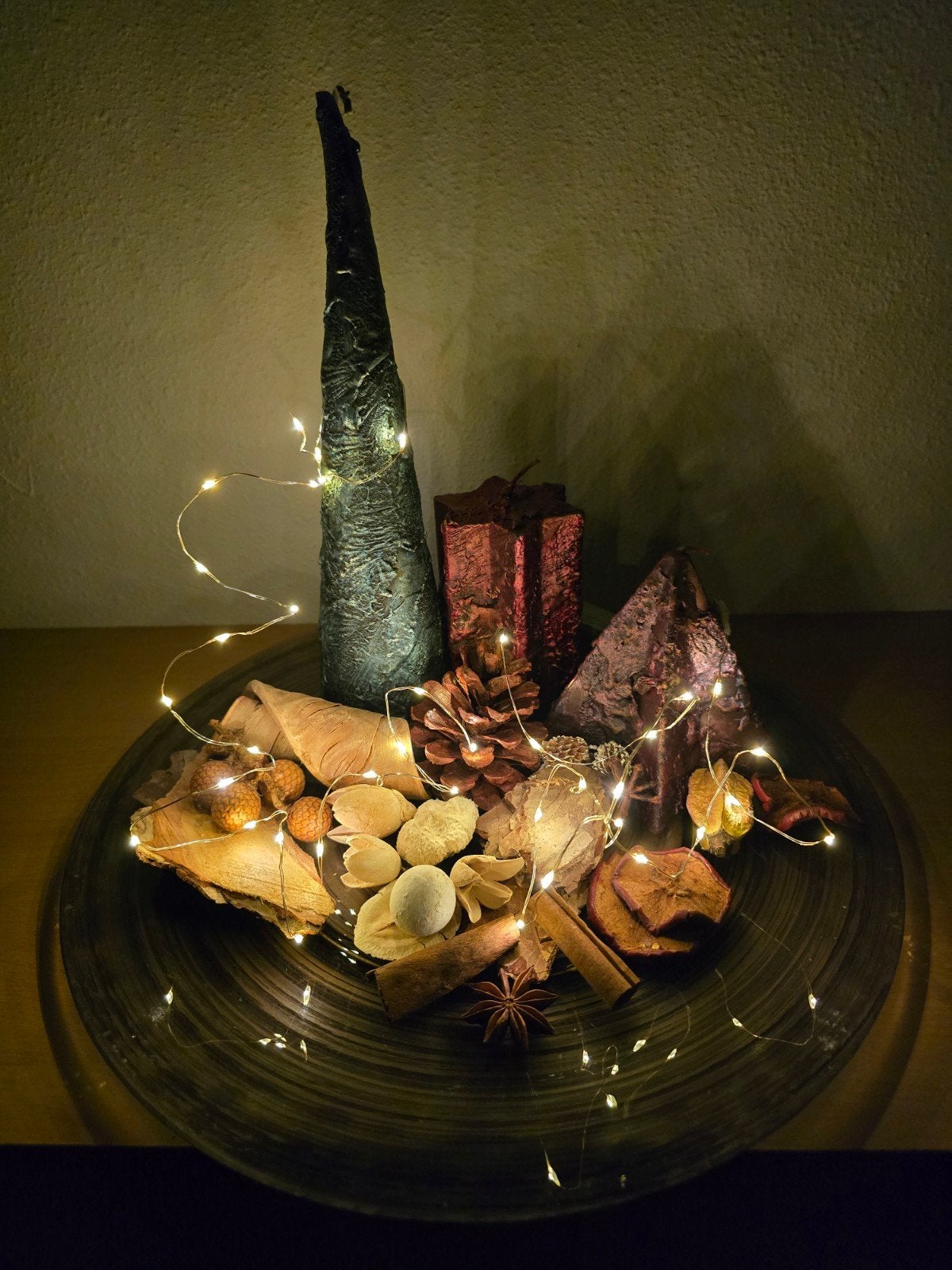 Luxe kerststuk / Winter decoratieschaal met kaarsen en LED, Diversen, Ophalen of Verzenden