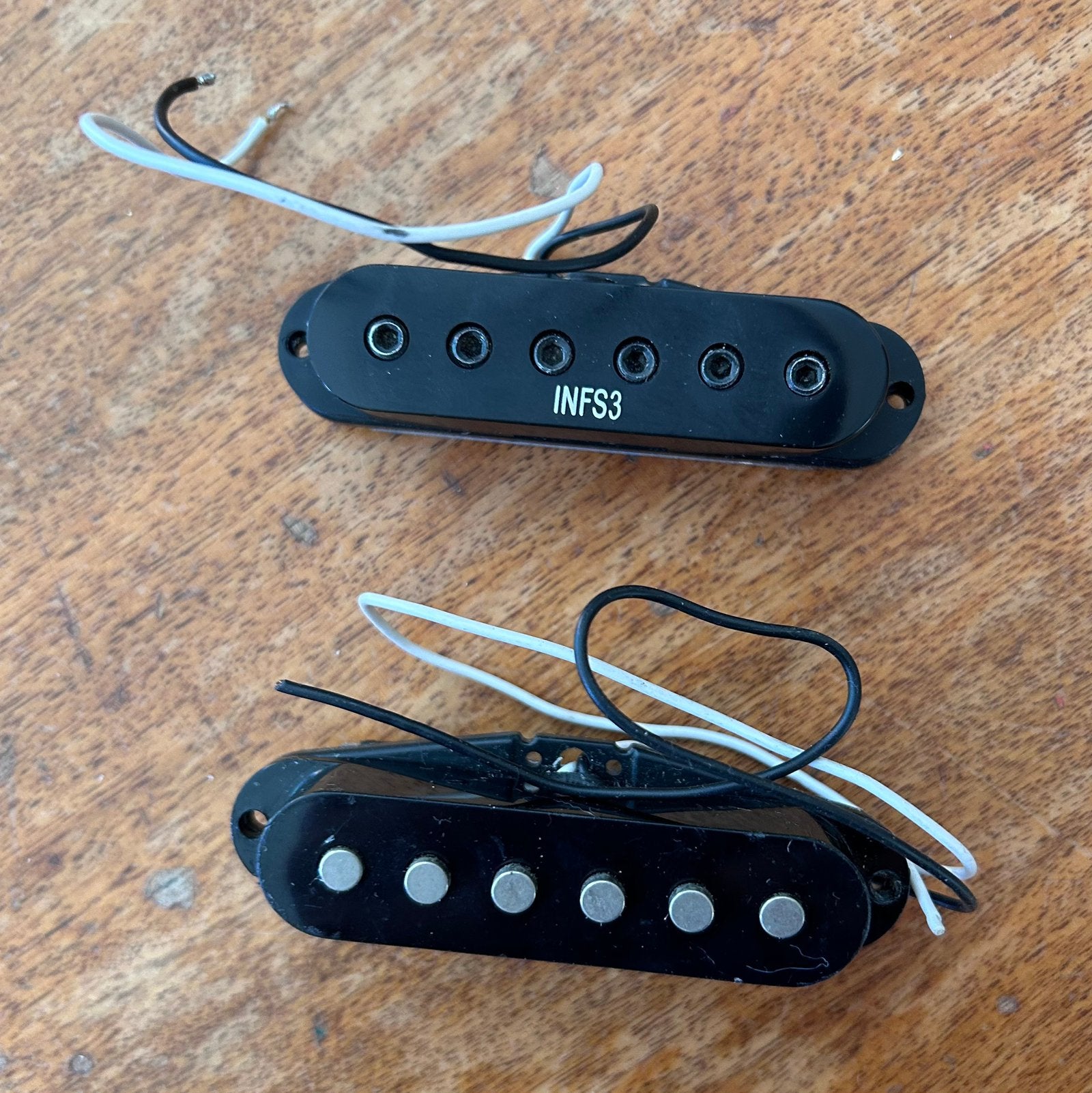 Ibanez Infs3 en gio single coil pick up, Muziek en Instrumenten, Ophalen of Verzenden, Zo goed als nieuw, Elektrische gitaar