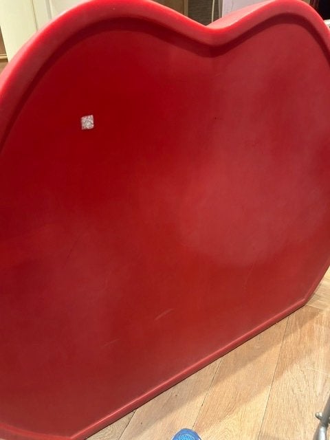 lippen bankje rood, Huis en Inrichting, Ophalen, Kunststof, Gebruikt, 75 tot 100 cm