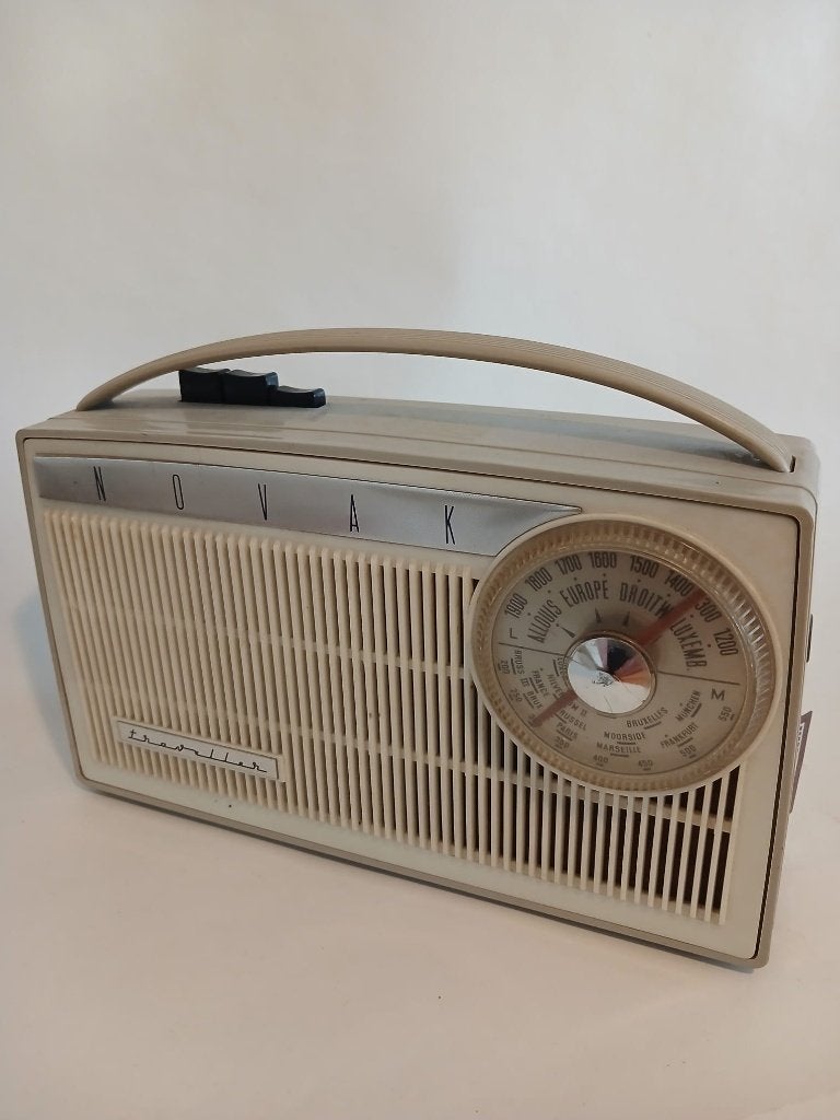 Stijlvolle transistorradio, Ophalen of Verzenden