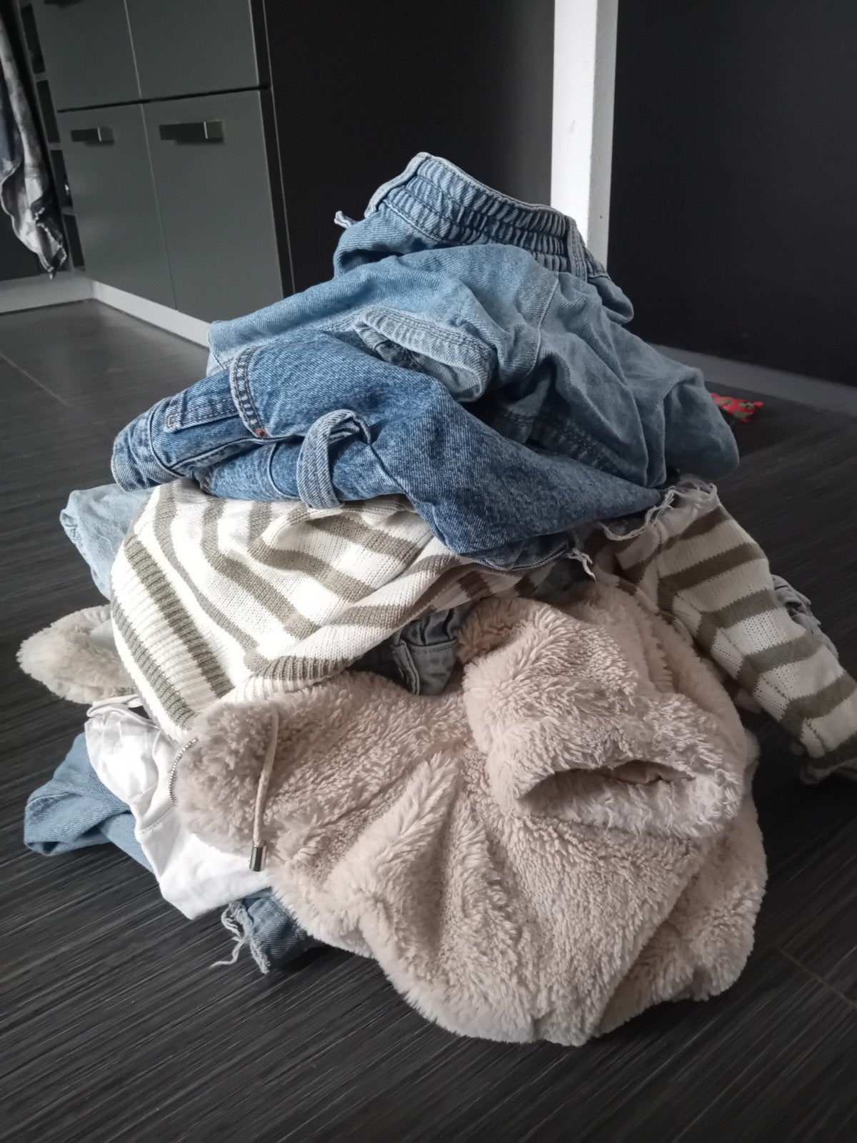 kleding stappel wit blauw, h&m bershka, Kleding | Dames, H&M, Ophalen, Gedragen