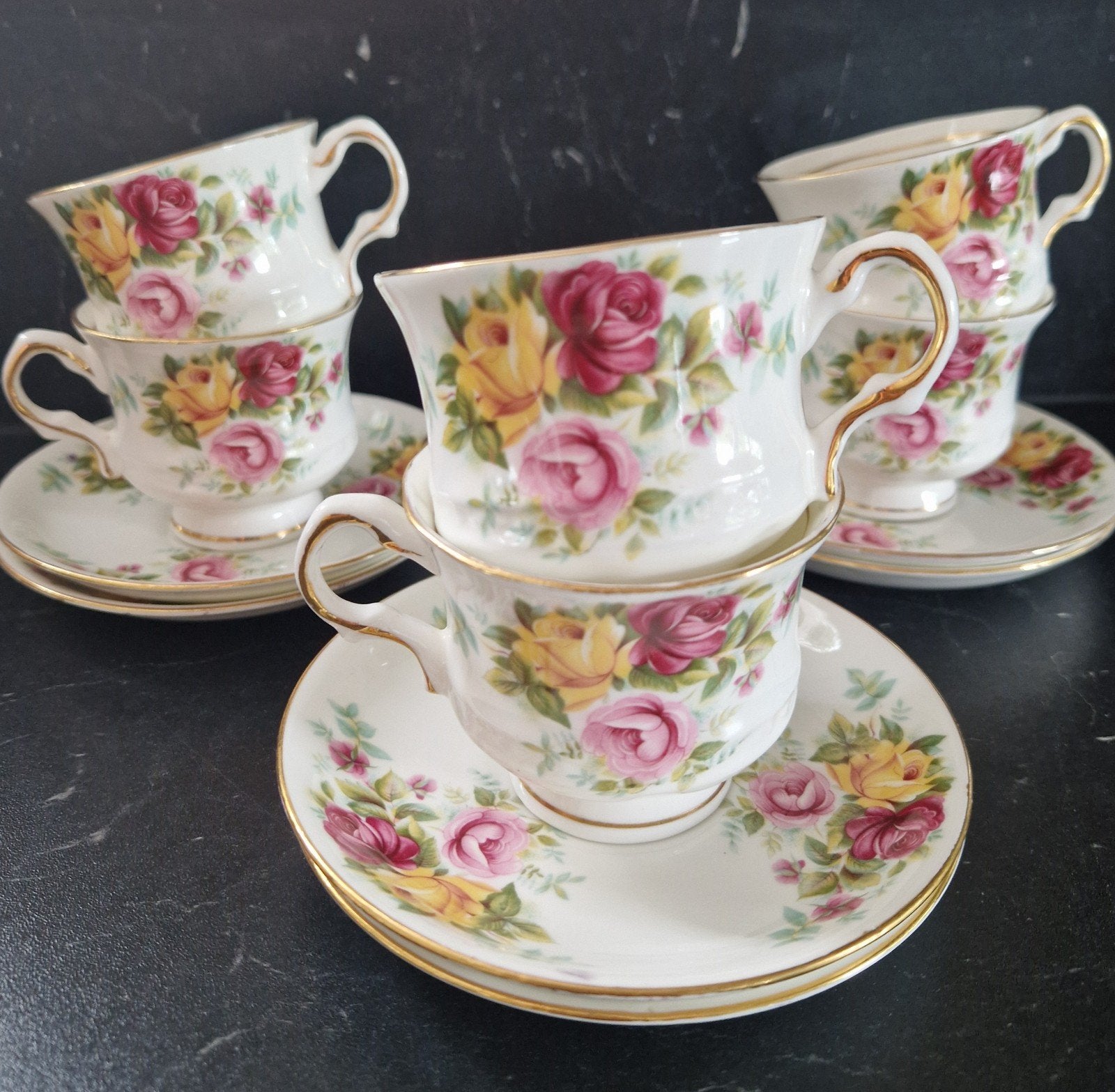Prachtige set van 6 vintage Balmoral Castle kop en schotels, Ophalen, Zo goed als nieuw, Porselein, Kop en/of schotel