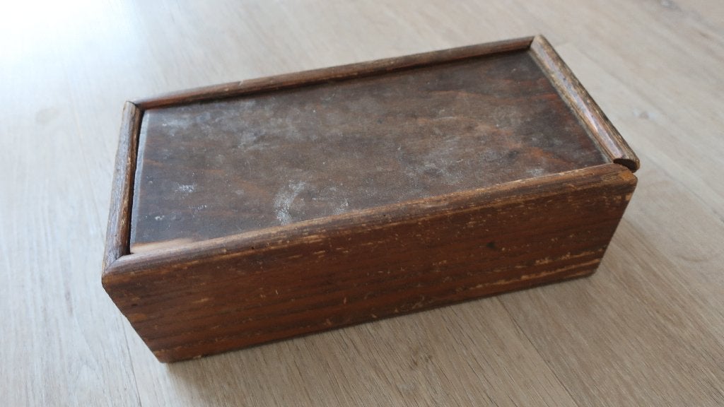 ANTIEKE SCHEERKIST MET INHOUD, Ophalen of Verzenden