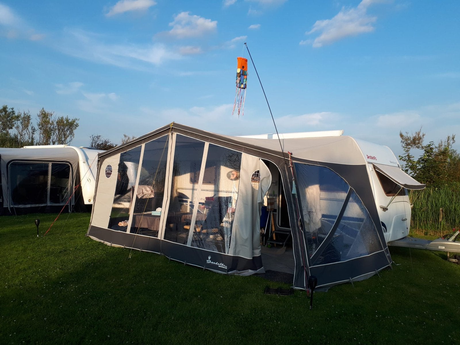 Isabella voortent, Caravans en Kamperen, Ophalen, Zo goed als nieuw, Tot en met 4