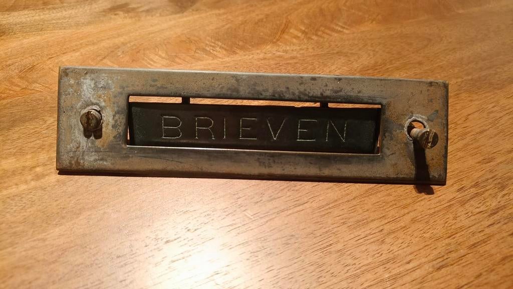 Antieke brievenbusklep - Inbouw - 20,3 x 5,5 cm, Tuin en Terras, Brievenbussen, Gebruikt, Brievenbusklep, Ophalen of Verzenden