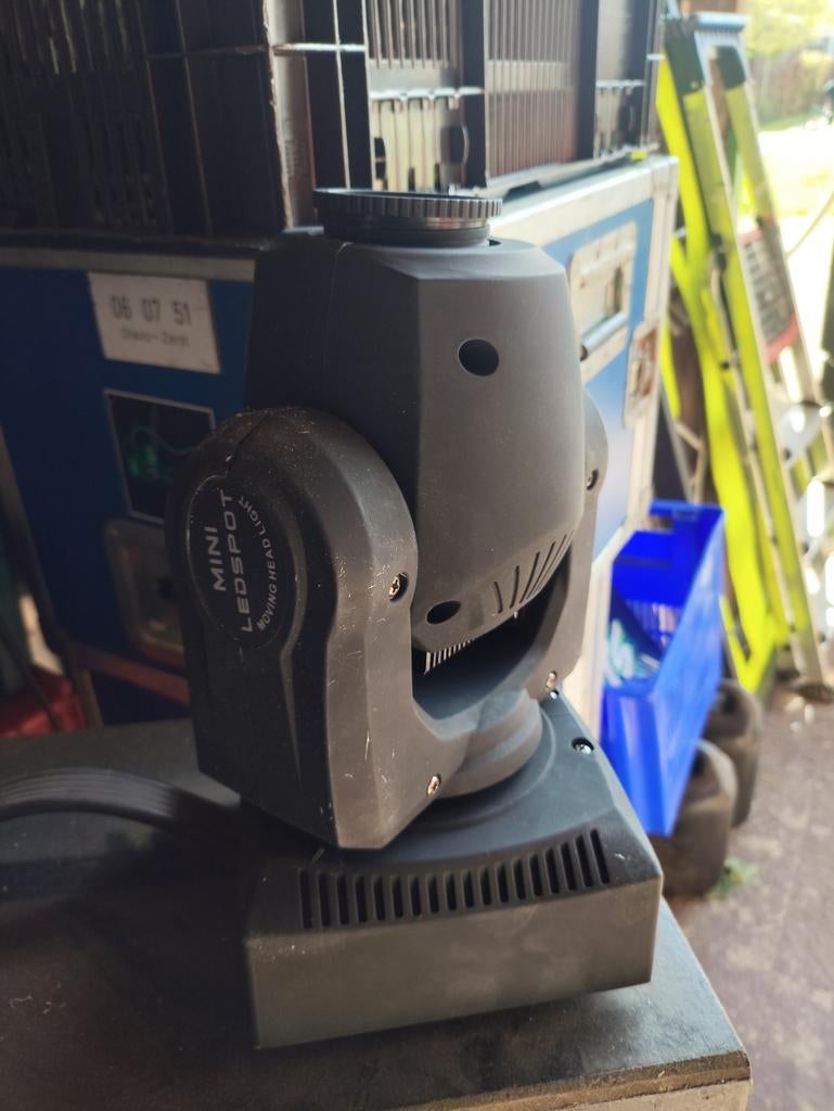 10w mini movinghead 6x, Muziek en Instrumenten, Licht en Laser, Ophalen of Verzenden, Zo goed als nieuw, Licht, Kleur