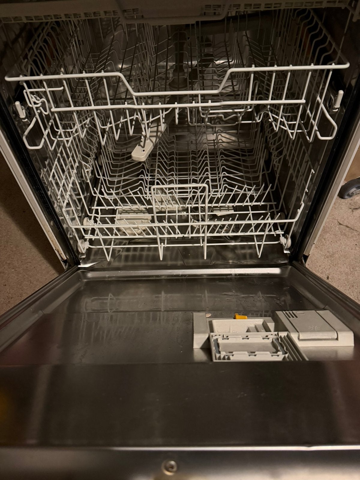 Miele Vaatwasser vrijstaand met besteklade en RVS kuip, Witgoed en Apparatuur, Ophalen of Verzenden, Zo goed als nieuw, 85 tot 90 cm