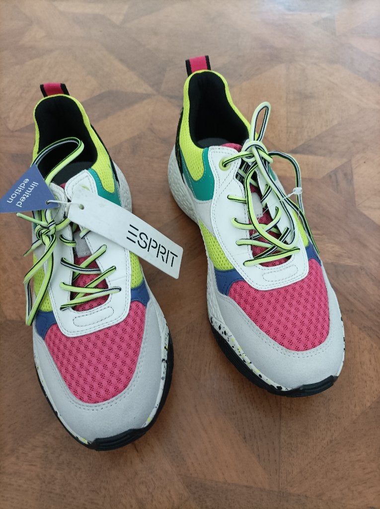 Esprit sneakers limited edition maat 39 Nieuw, Overige kleuren, Nieuw, Ophalen of Verzenden, Sneakers of Gympen