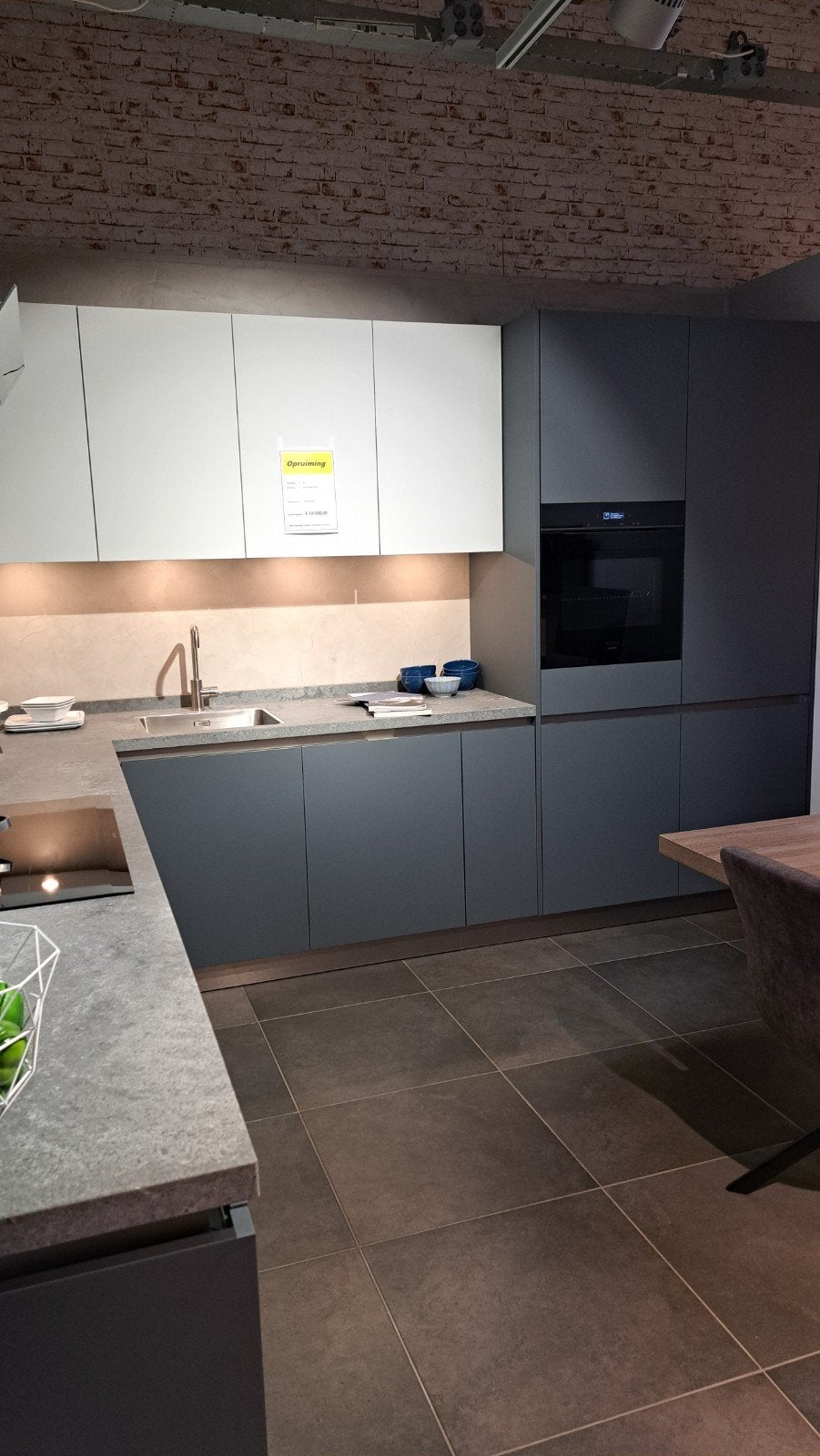 Moderne Geniet Grey keuken met Siemens iQ apparatuur, Ophalen, Nieuw