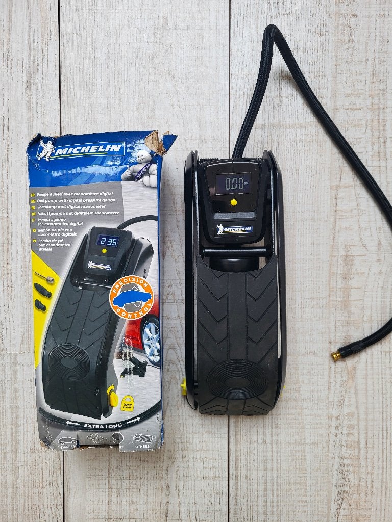 Michelin digitale voetpomp met drukweergave van bar,, Ophalen of Verzenden, Nieuw, Handmatig