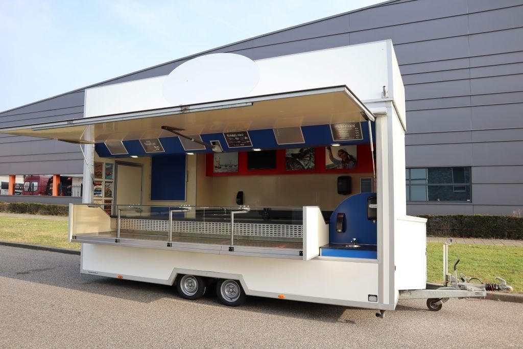 Zéér nette opgeknapte visverkoopwagen te koop!!