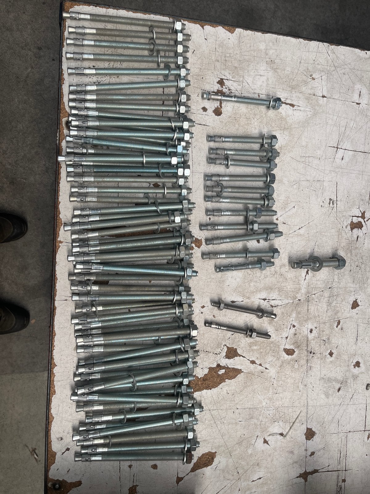 Partij ankerbouten met moeren en ringen, Ophalen, Nieuw, 100 tot 250 mm, Bouten of Moeren