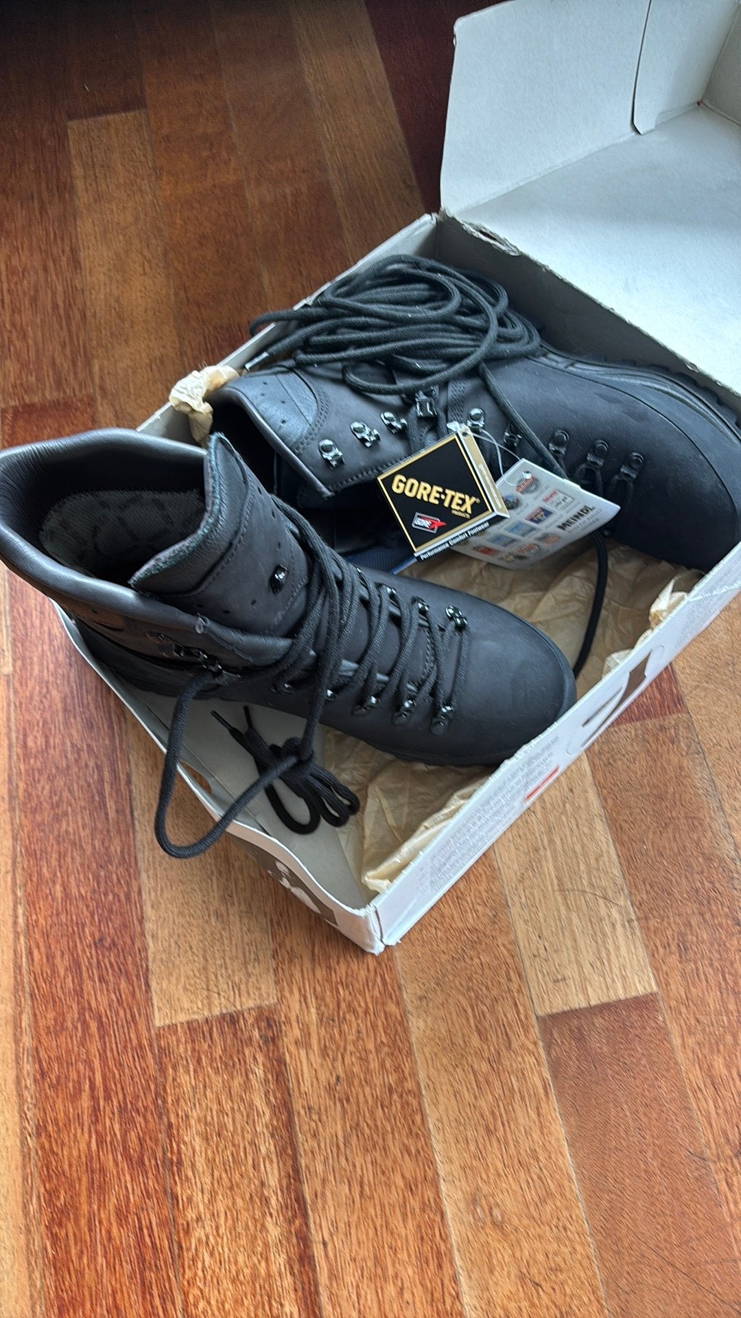 Meindl bergschoenen maat 275B = 43,5B, Ophalen, Nieuw, Schoenen