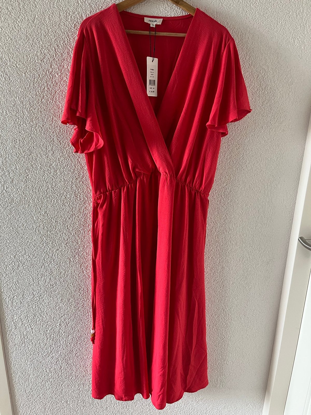 Nieuwe rode jurk met strikceintuur maat 48, Maat 46/48 (XL) of groter, Nieuw, Ophalen of Verzenden, Rood