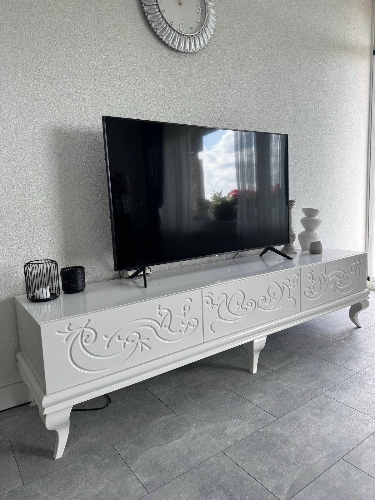 SET! Witte TV-meubel, salontafel en eettafel met 4 stoelen, Ophalen, Zo goed als nieuw