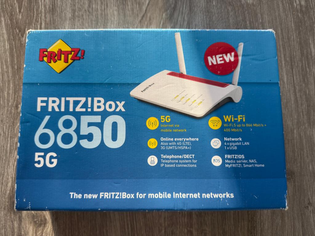 Zgan Fritzbox 6850 5G mobiele modem, Computers en Software, Routers en Modems, Ophalen of Verzenden, Zo goed als nieuw
