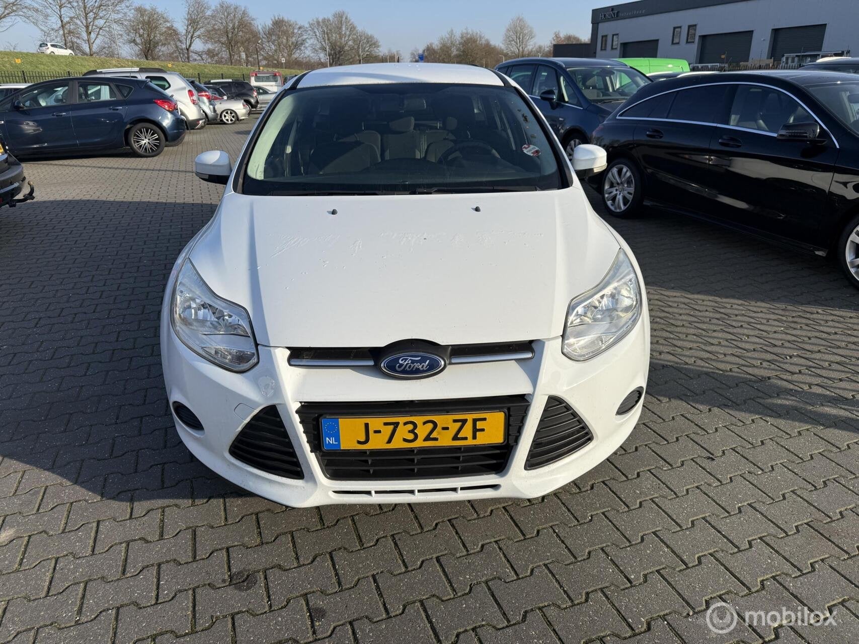 Ford Focus Wagon 1.0 EcoBoost inruil koopje, Euro 5, Gebruikt, Wit, Handgeschakeld