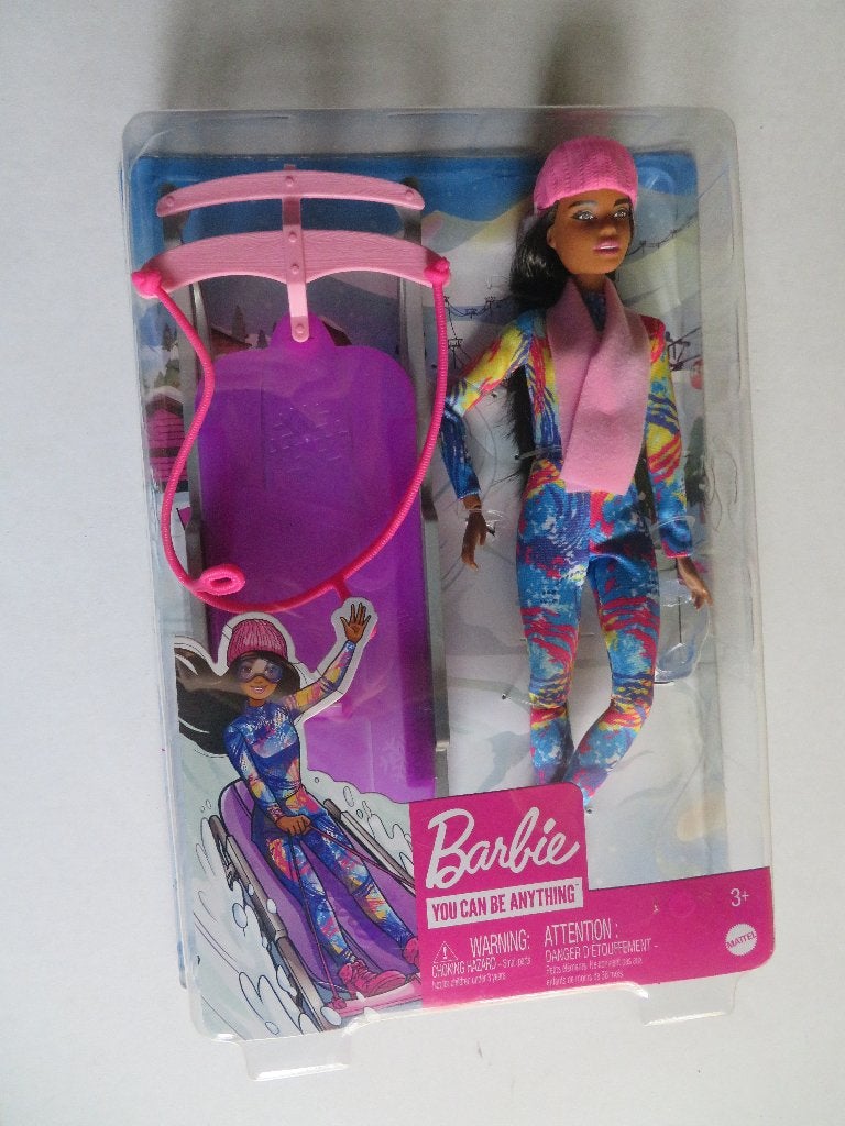 BARBIE - YOU CAN BE ANYTHING - SNOW SLED -- HGM74, Ophalen of Verzenden, Barbie