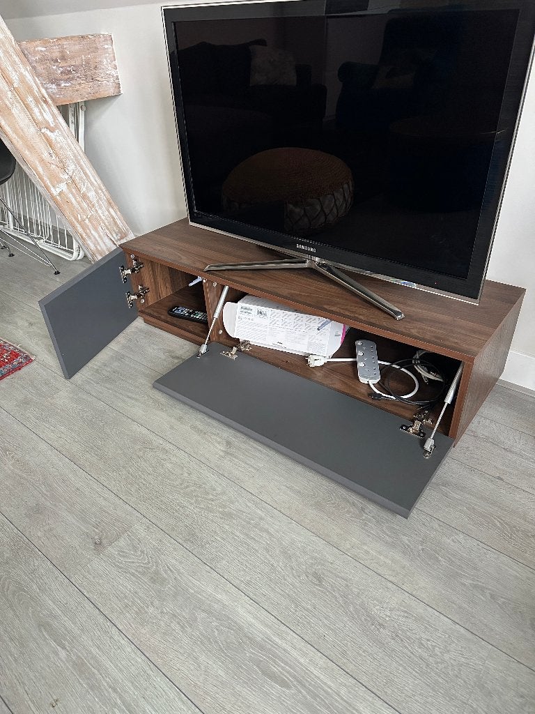 TV Unit / Media Console, Ophalen, 100 tot 150 cm, Zo goed als nieuw, Minder dan 100 cm