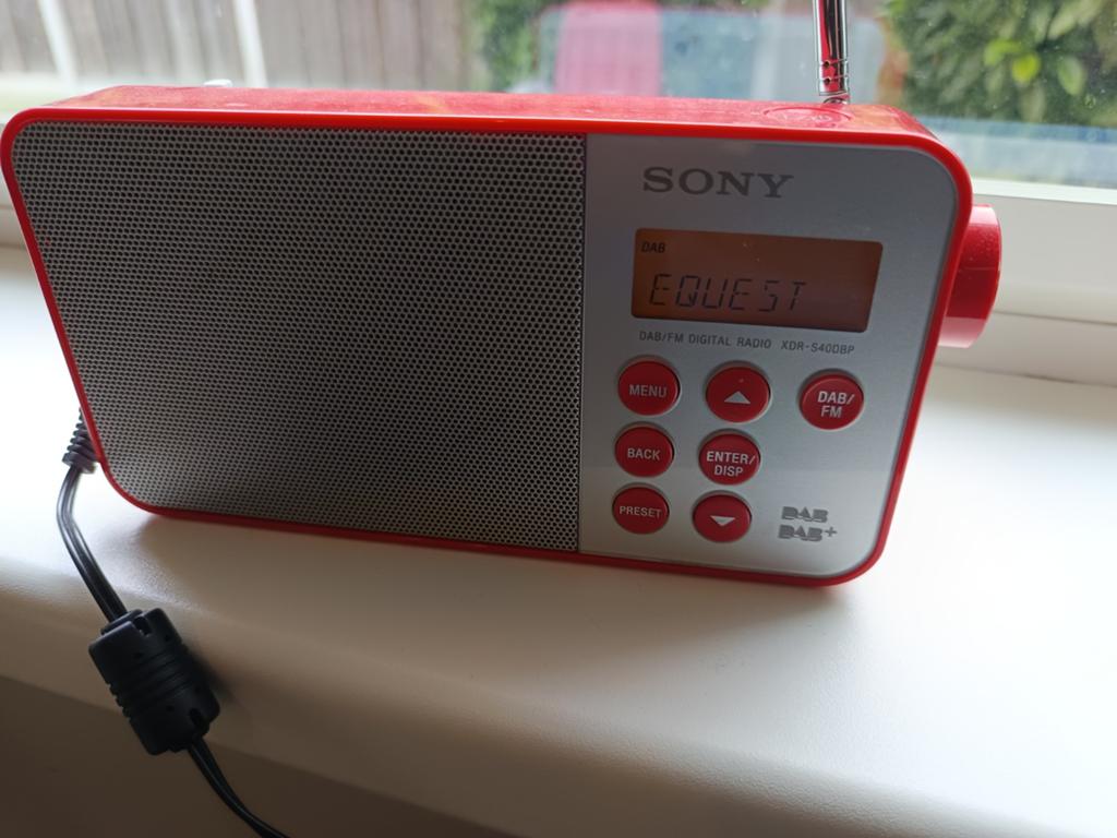 Sony XDR-S40DBP DAB+ Digitale Radio - Rood, Audio, Tv en Foto, Radio's, Ophalen of Verzenden
