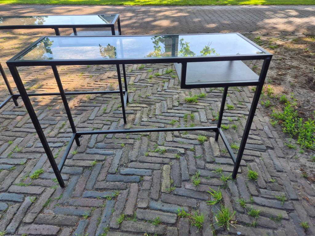 2x metalen sidetable met glazen blad, Ophalen, 36 cm, Metaal, Zo goed als nieuw