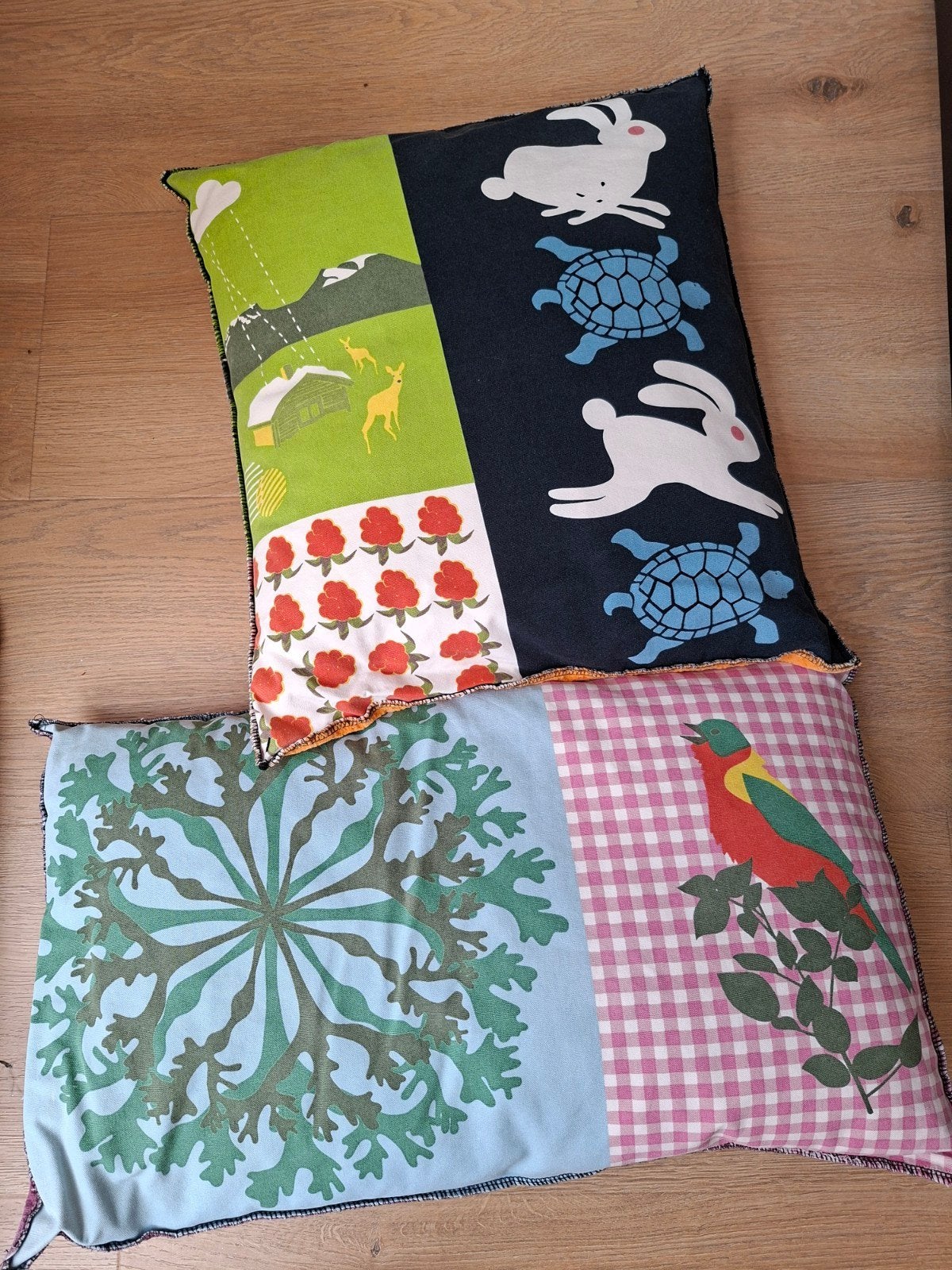Decoratieve kussens met unieke patronen, Huis en Inrichting, Woonaccessoires | Kussens, Ophalen of Verzenden, Gebruikt, Overige kleuren